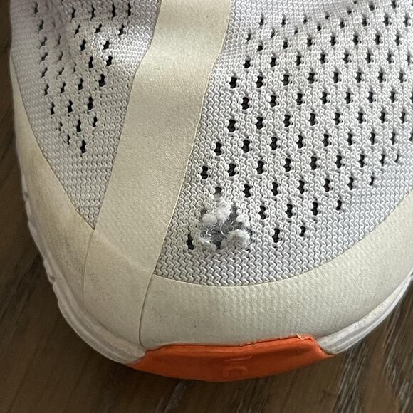 On Running Cloud Shoes Womens Size 9.5 Lightweight Swiss 35.98208 Running - Picture 5 of 8